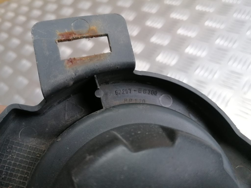 Miglas luktura uzlika priekš NISSAN PATHFINDER 2006 3 Miglas luktura uzlika priekš NISSAN PATHFINDER 2006