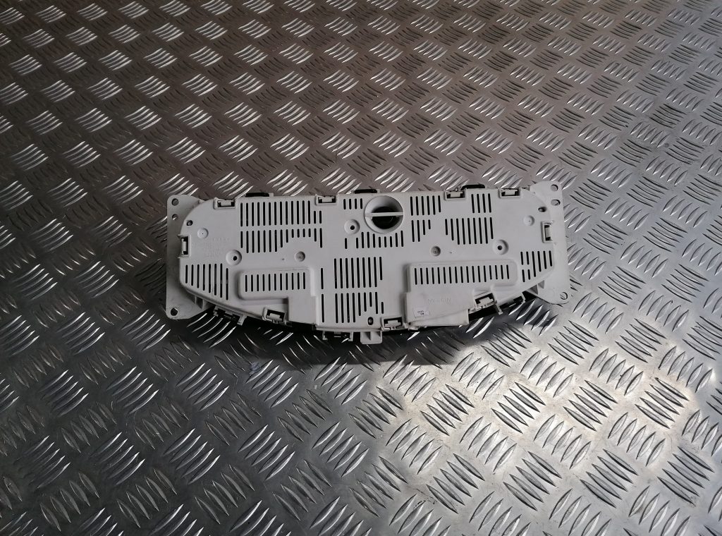 Spidometrs priekš NISSAN PATHFINDER 2006 2 Spidometrs priekš NISSAN PATHFINDER 2006