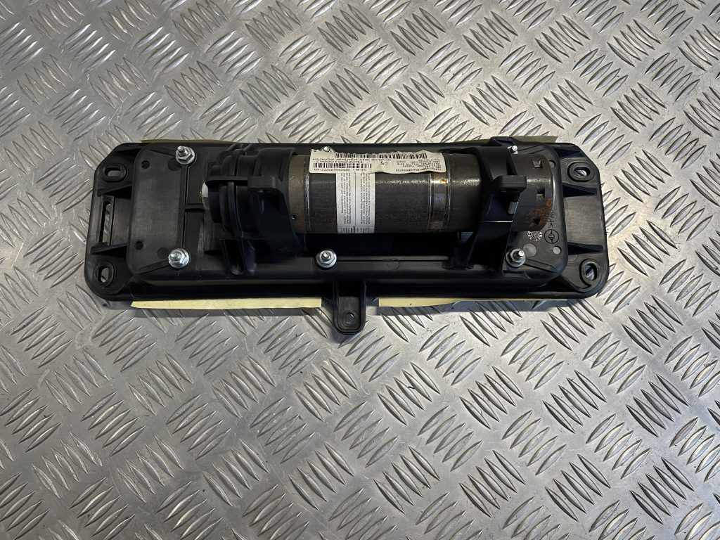 Mērinstrumentu paneļa drošības spilvens priekš MERCEDES BENZ CLS 320 2005