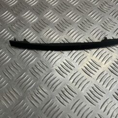 Mērinstrumentu paneļa dekoratīvā uzlika priekš MERCEDES BENZ CLS 320 2005