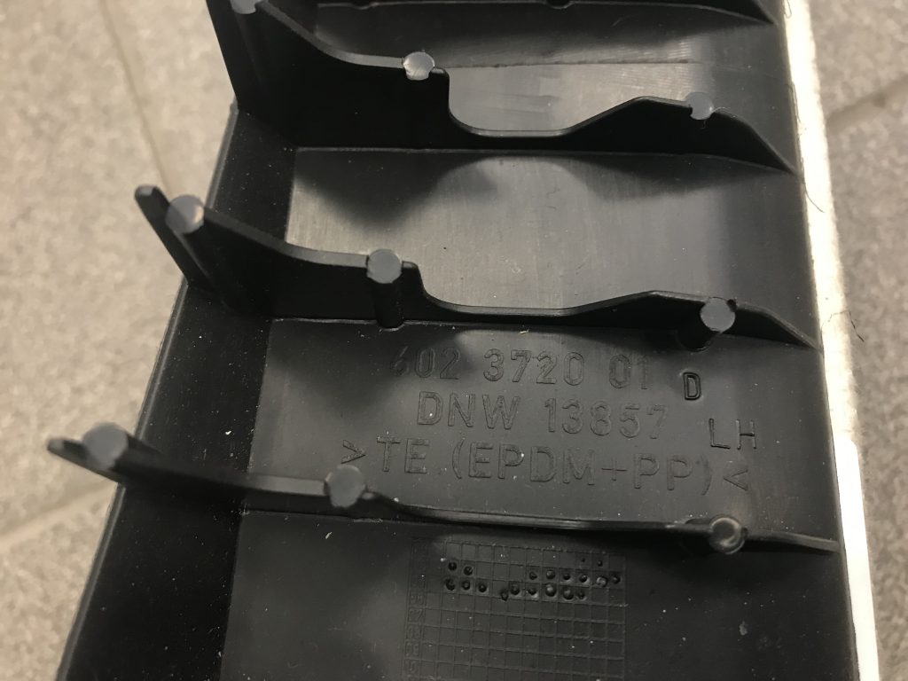 Griestu drošības spilvens, pa kreisi priekš MERCEDES BENZ CLS 320 2005 3 Griestu drošības spilvens, pa kreisi priekš MERCEDES BENZ CLS 320 2005