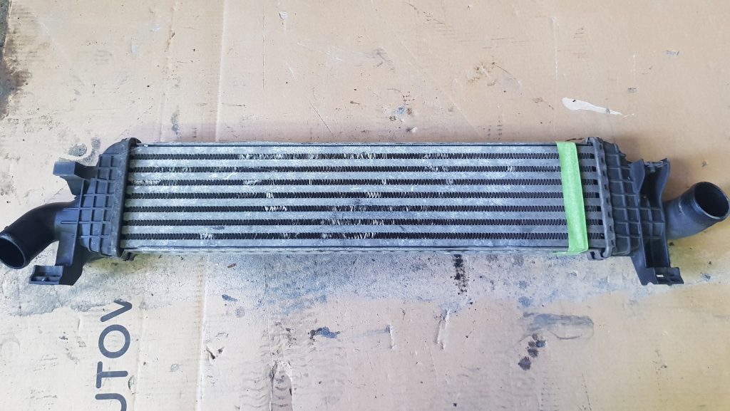 Interkūleris priekš VOLVO S40 2004 Grey