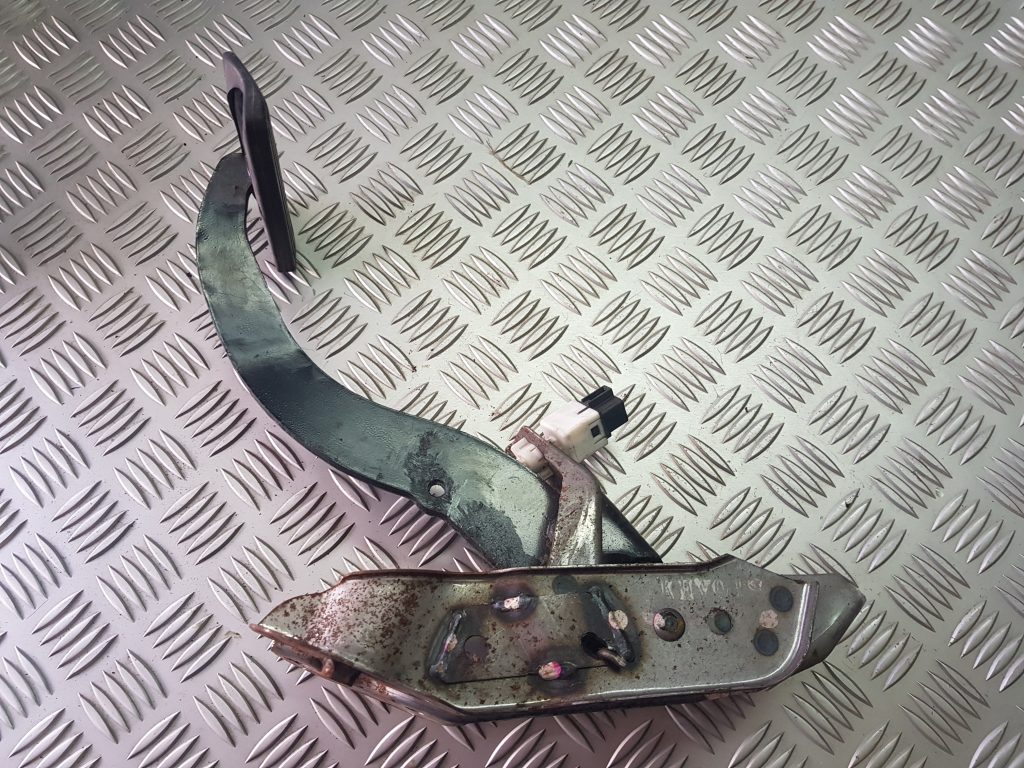 Bremžu pedālis priekš HONDA ACCORD 2007 YR565P 1 Bremžu pedālis priekš HONDA ACCORD 2007 YR565P