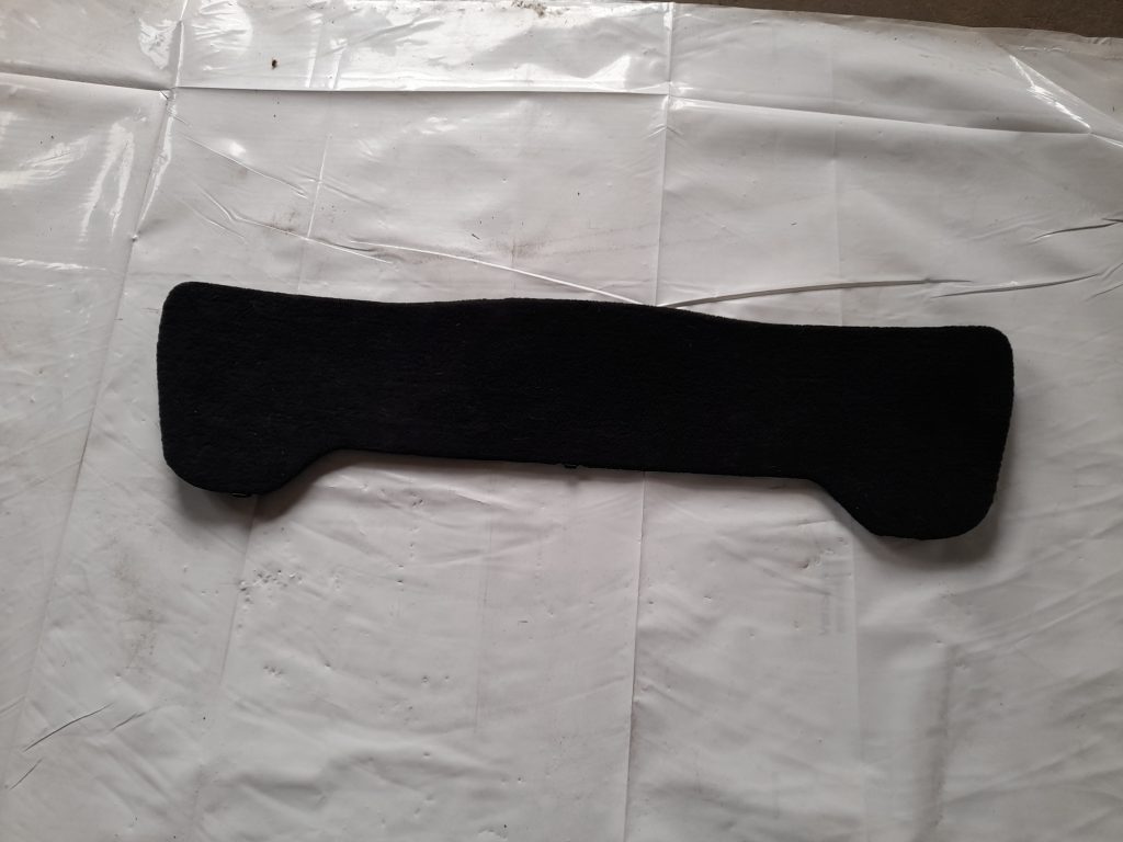 Bagāžnieka vāka liela apdare priekš BMW 320D E46 2004 TOURING 1 Bagāžnieka vāka liela apdare priekš BMW 320D E46 2004 TOURING