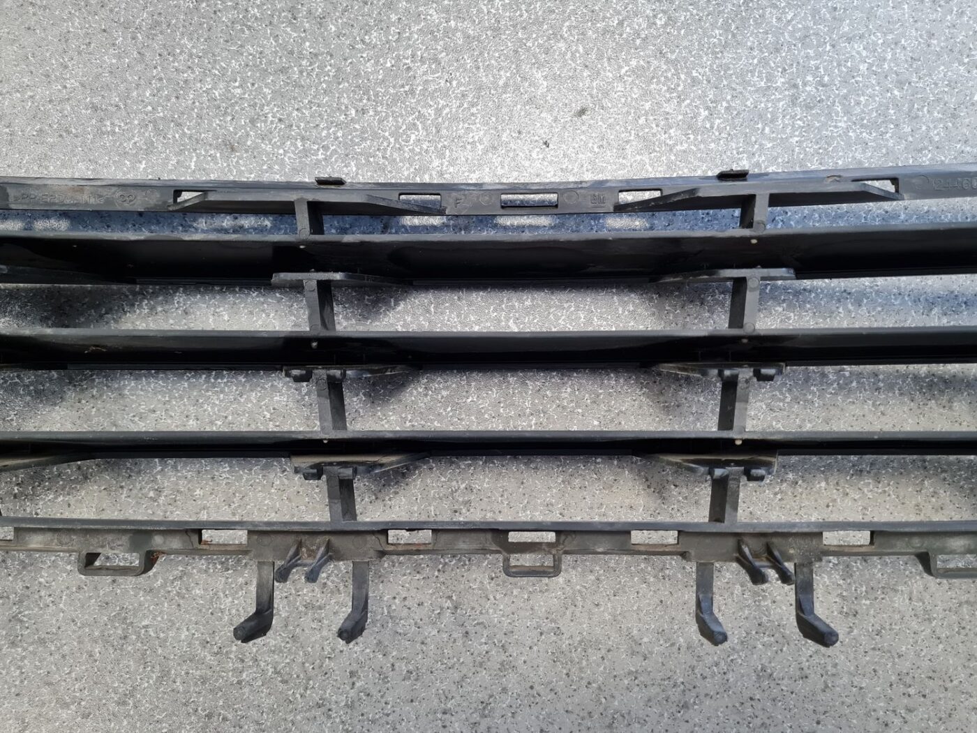 Bufera reste priekš OPEL ASTRA H 2006