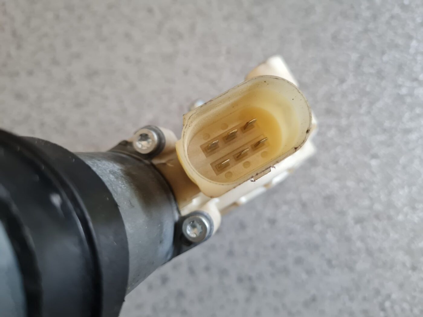 Elektrisko stiklu motors priekš BMW 525 E60 2006 OLIVE 6 Elektrisko stiklu motors priekš BMW 525 E60 2006 OLIVE