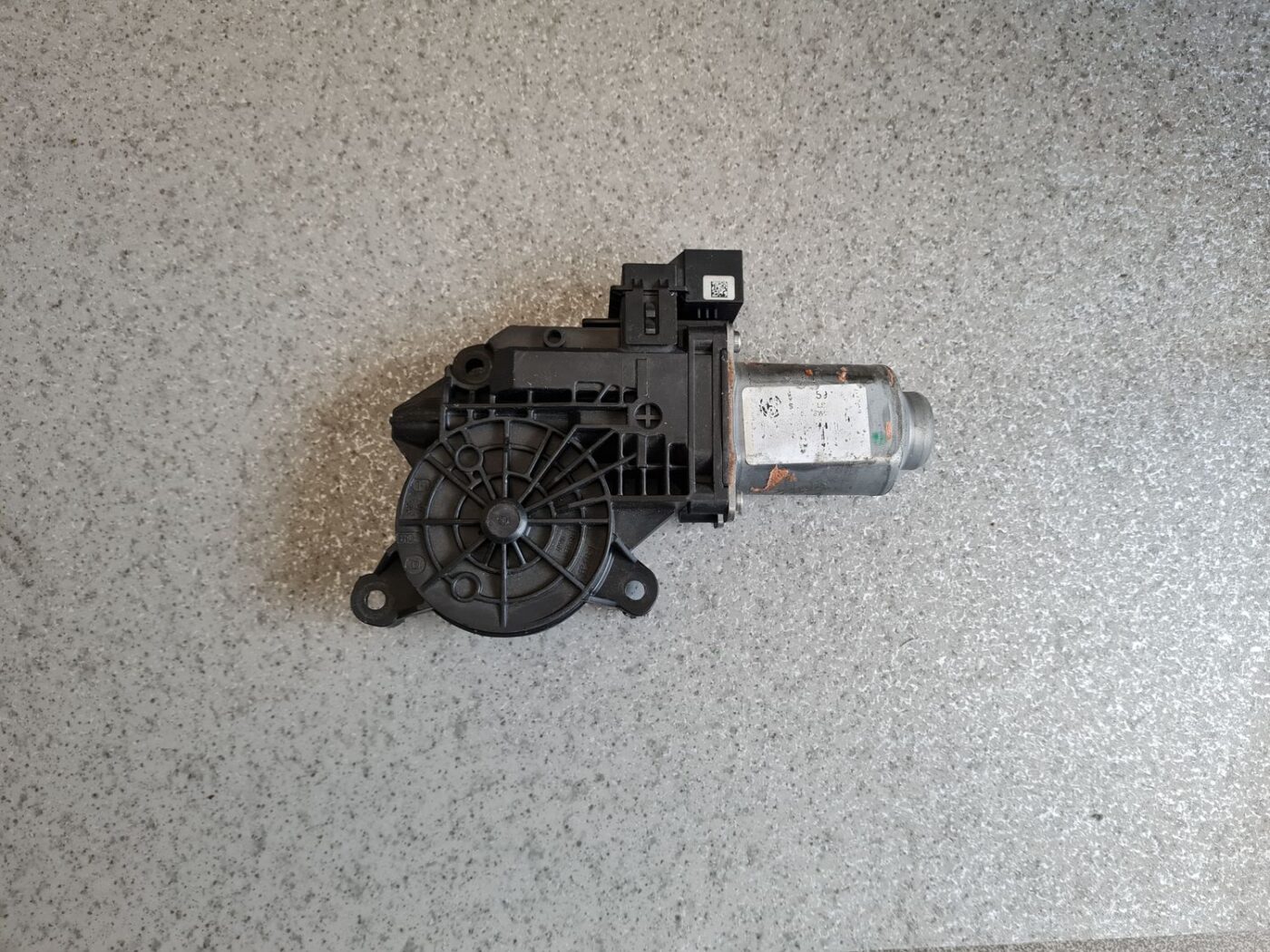 Elektrisko stiklu motors priekš ŠKODA FABIA 2008 1 Elektrisko stiklu motors priekš ŠKODA FABIA 2008