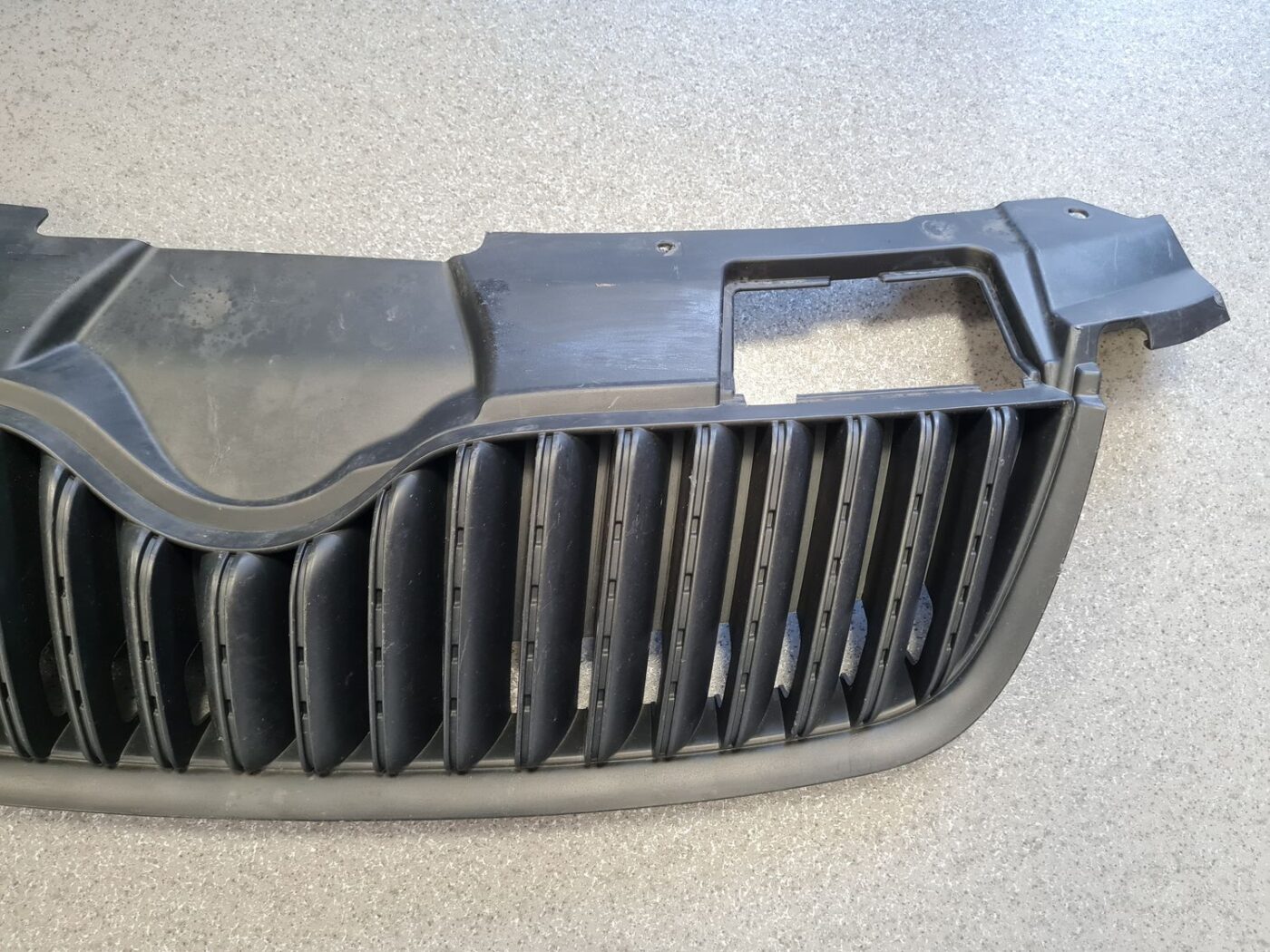 Bufera reste priekš ŠKODA FABIA 2008 10 Bufera reste priekš ŠKODA FABIA 2008