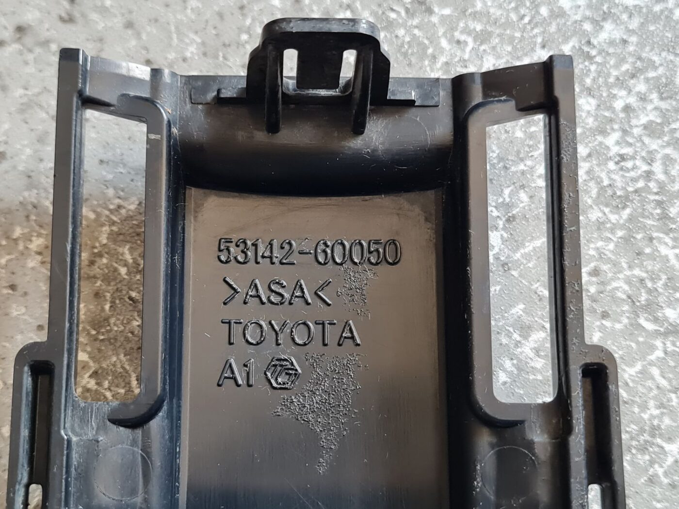 Restes uzlika priekš TOYOTA LAND CRUISER 2010-2018