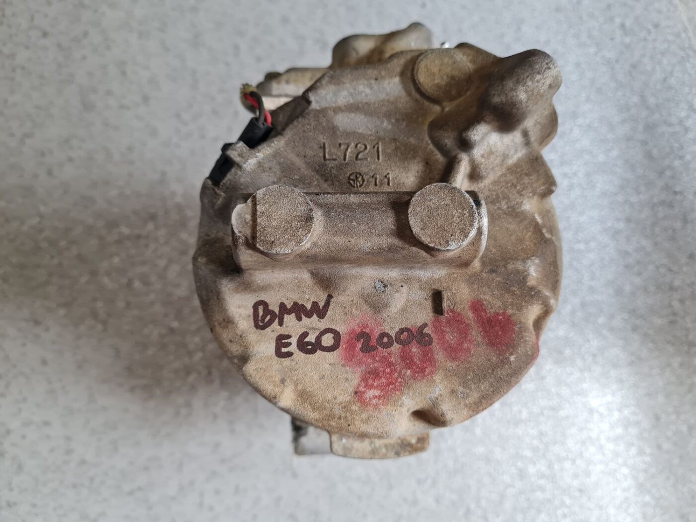 Gaisa kondicioniera kompresors priekš BMW 525 E60 2006 OLIVE 4 Gaisa kondicioniera kompresors priekš BMW 525 E60 2006 OLIVE