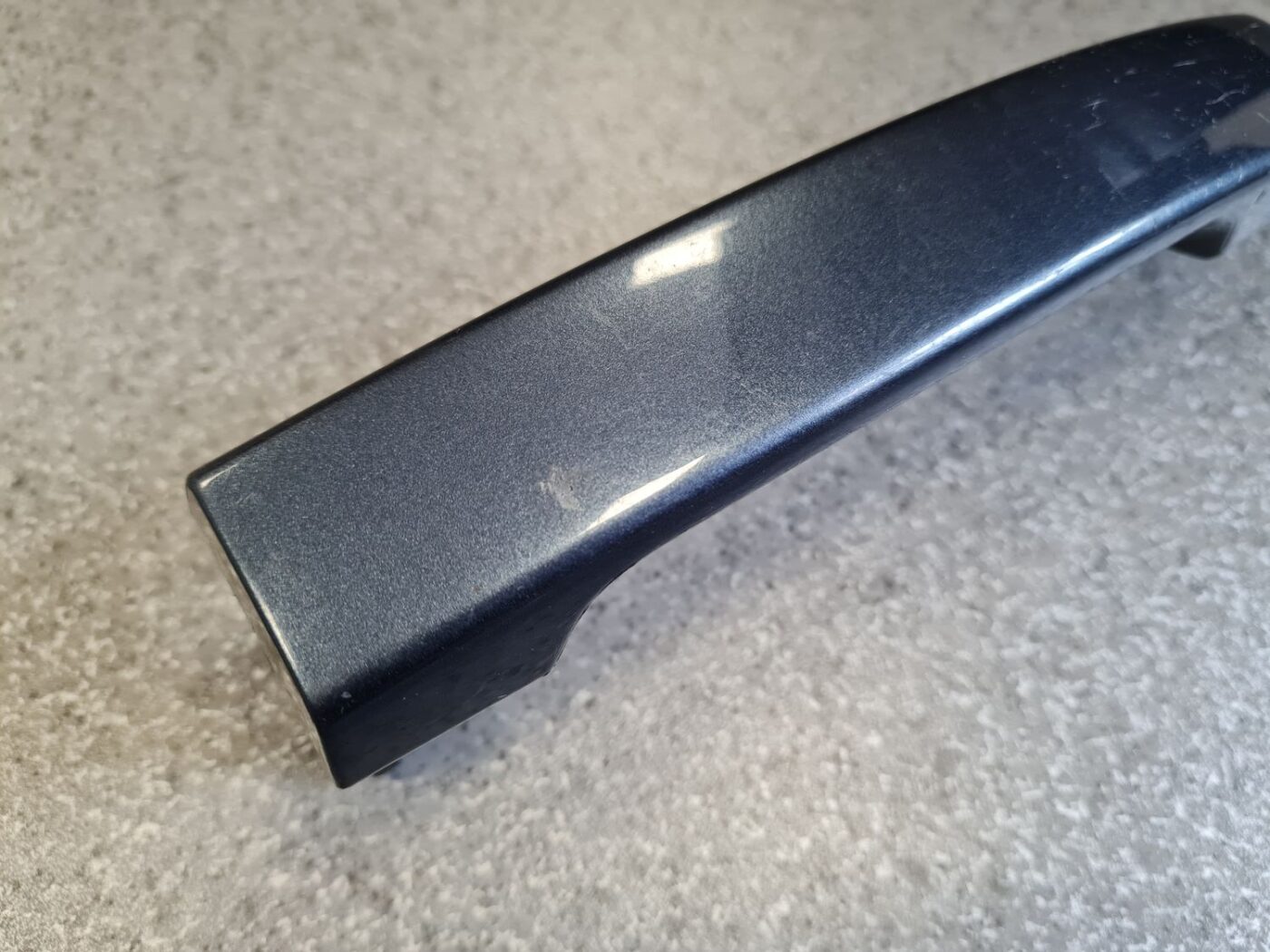 Priekšējāis labais durvju rokturis priekš NISSAN PATHFINDER 2006