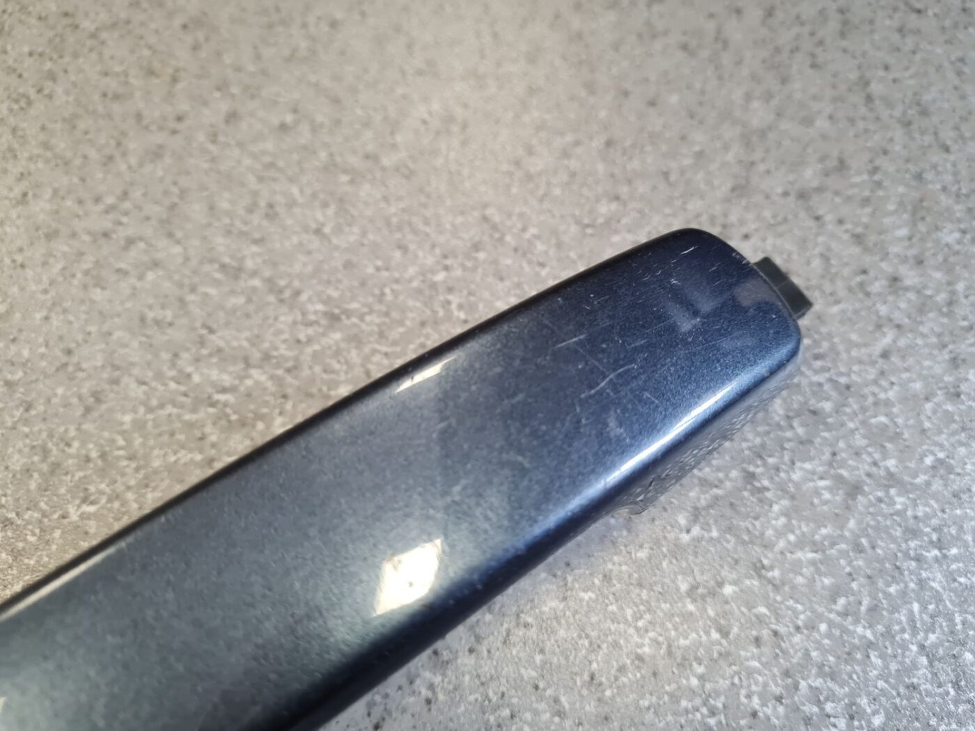 Priekšējāis labais durvju rokturis priekš NISSAN PATHFINDER 2006