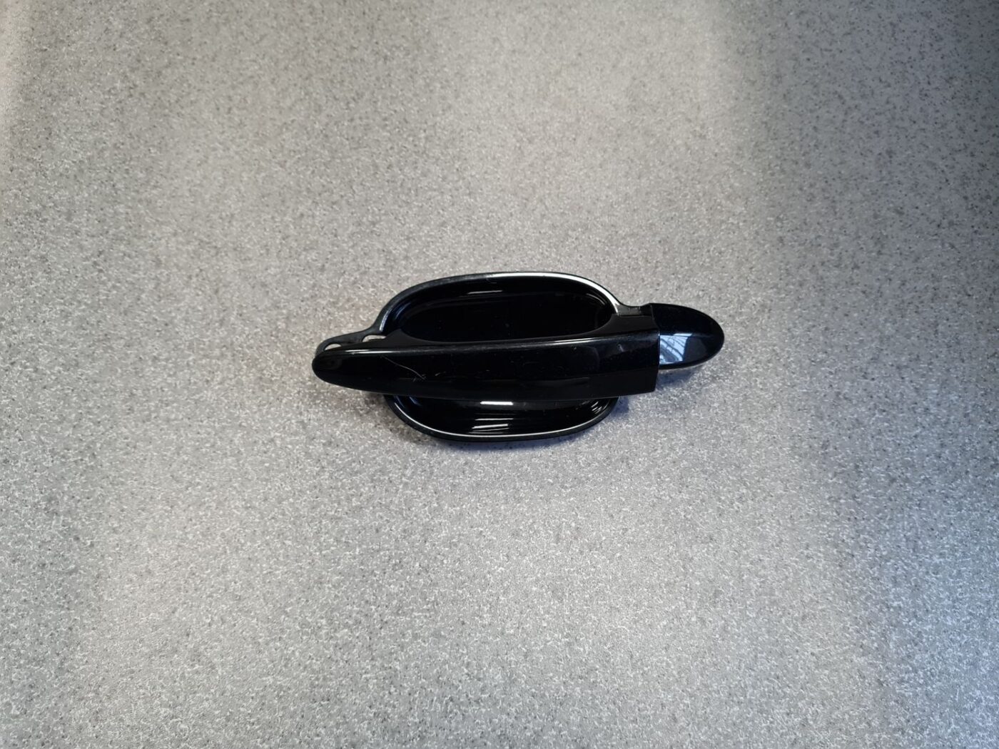 Priekšējāis labais durvju rokturis priekš BMW 525 E60 2006 BLACK 1 Priekšējāis labais durvju rokturis priekš BMW 525 E60 2006 BLACK