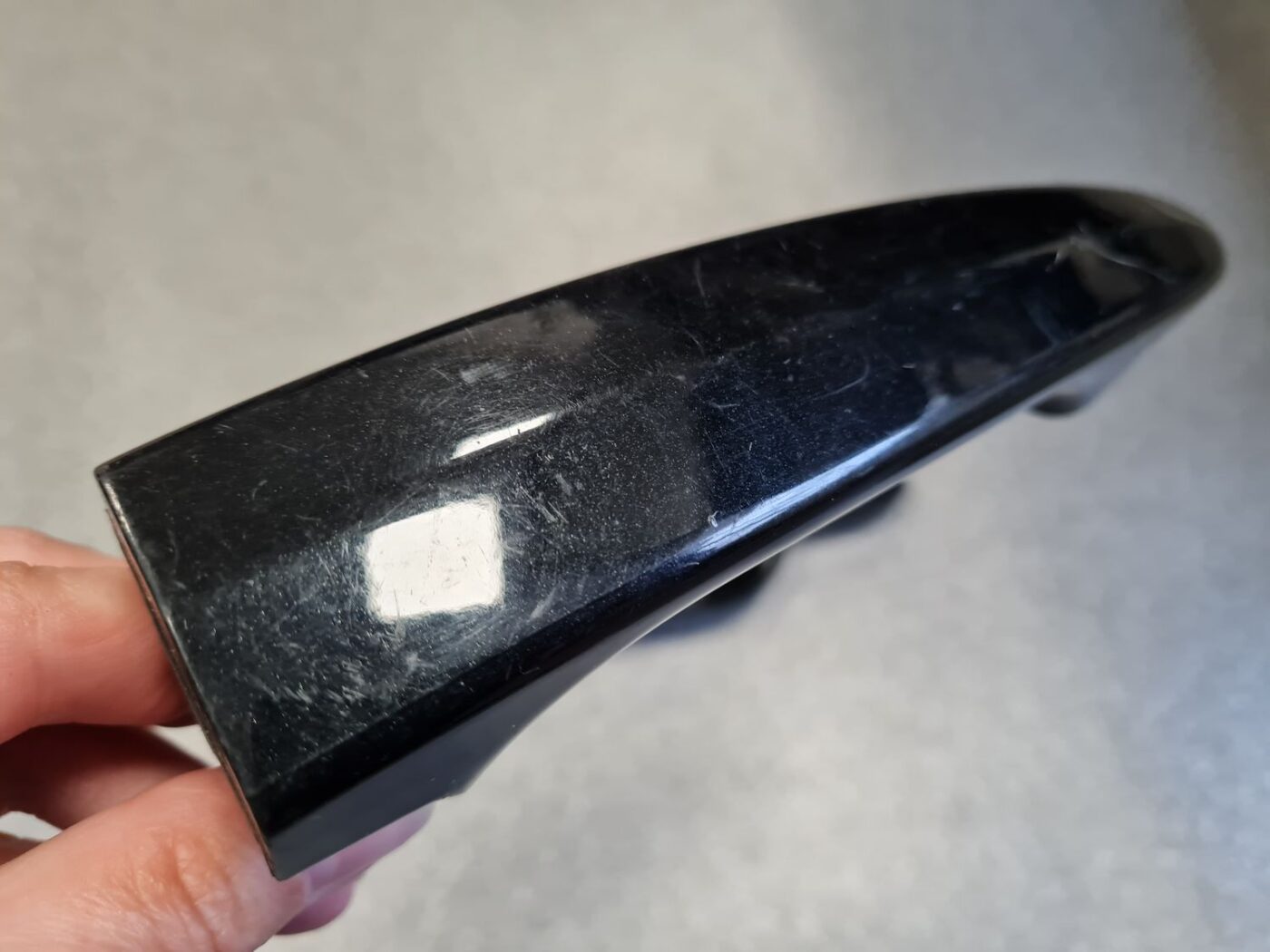 Priekšējāis labais durvju rokturis priekš BMW 525 E60 2006 BLACK 6 Priekšējāis labais durvju rokturis priekš BMW 525 E60 2006 BLACK