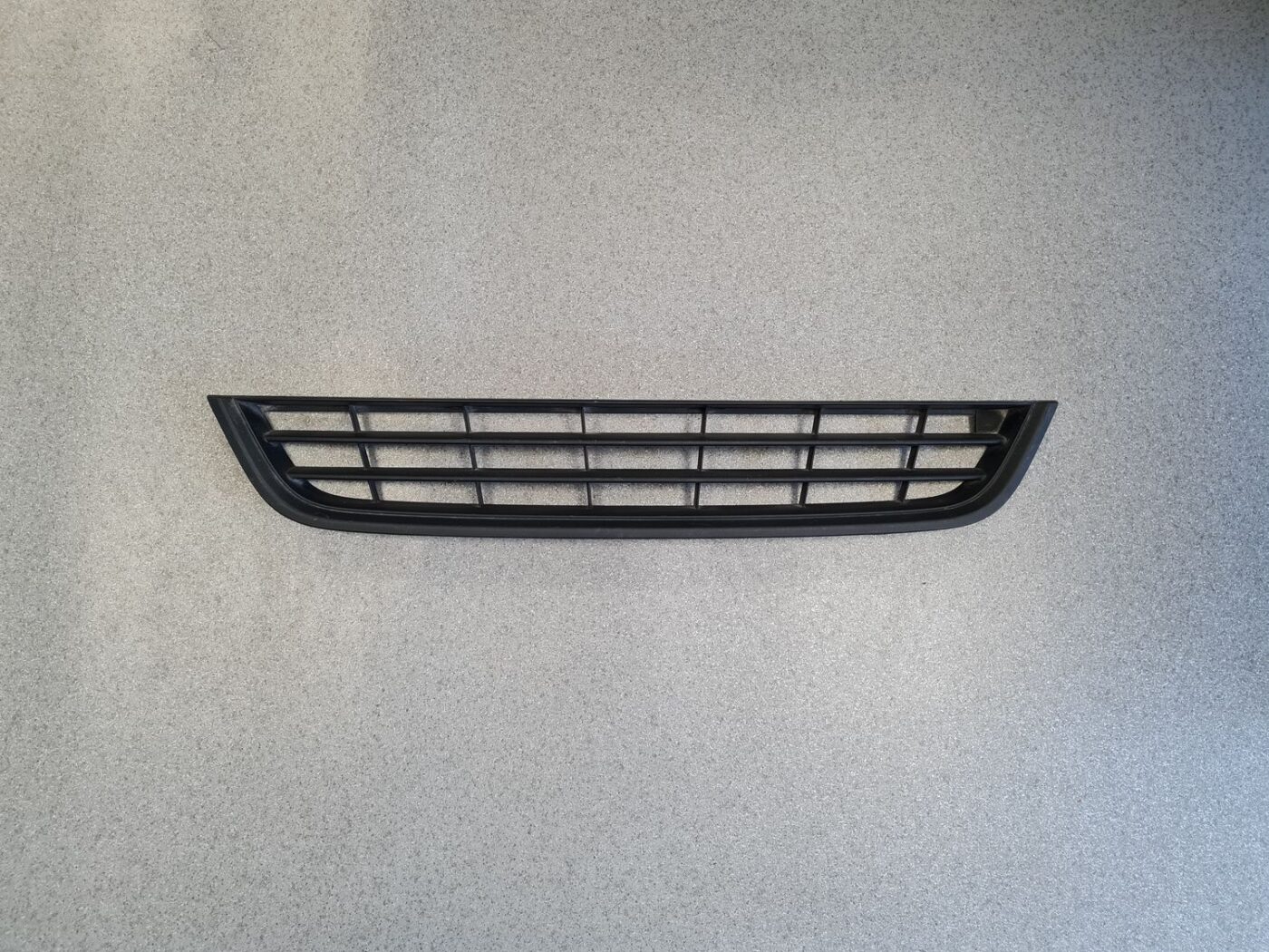 Bufera reste priekš VW PASSAT CC 2009 1 Bufera reste priekš VW PASSAT CC 2009