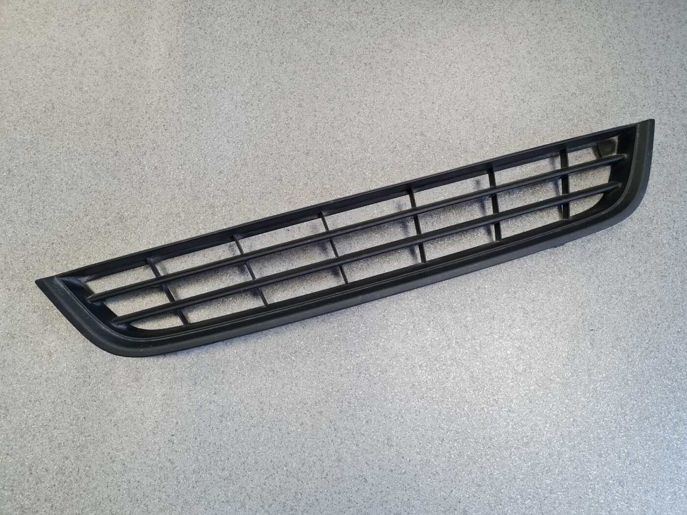 Bufera reste priekš VW PASSAT CC 2009 2 Bufera reste priekš VW PASSAT CC 2009