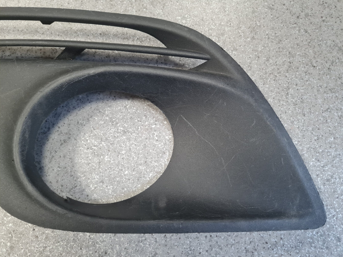 Miglas luktura reste, pa labi priekš VOLVO XC60 2009 2 Miglas luktura reste, pa labi priekš VOLVO XC60 2009