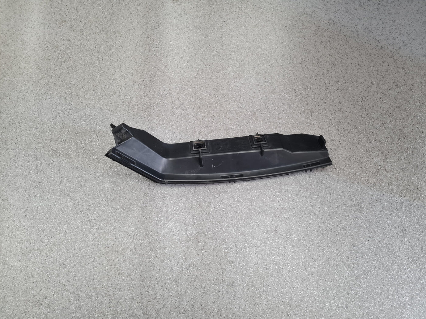 Aizmugurēja bufera kronšteins priekš VOLVO S40 2004 Grey