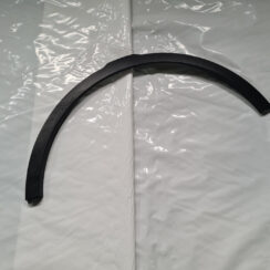 Priekšēja spārna uzlika (moldings) priekš LAND ROVER EVOQUE 2012-2019