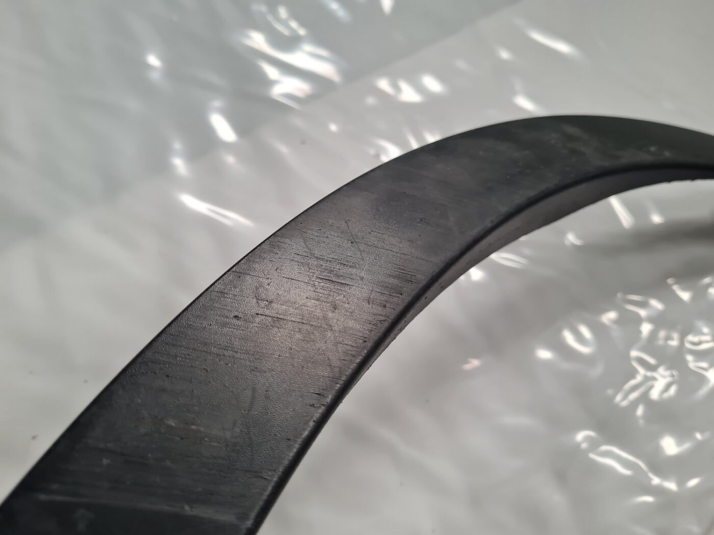 Priekšēja spārna uzlika (moldings) priekš LAND ROVER EVOQUE 2012-2019 11 Priekšēja spārna uzlika (moldings) priekš LAND ROVER EVOQUE 2012-2019