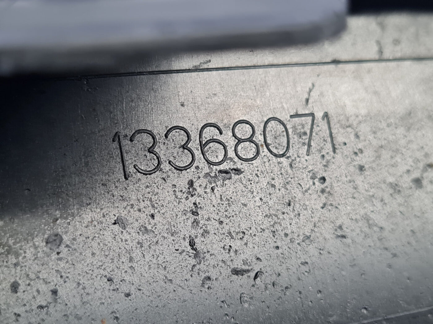 Aizmugurēja bufera spoileris (lūpa) priekš OPEL ASTRA J 2012