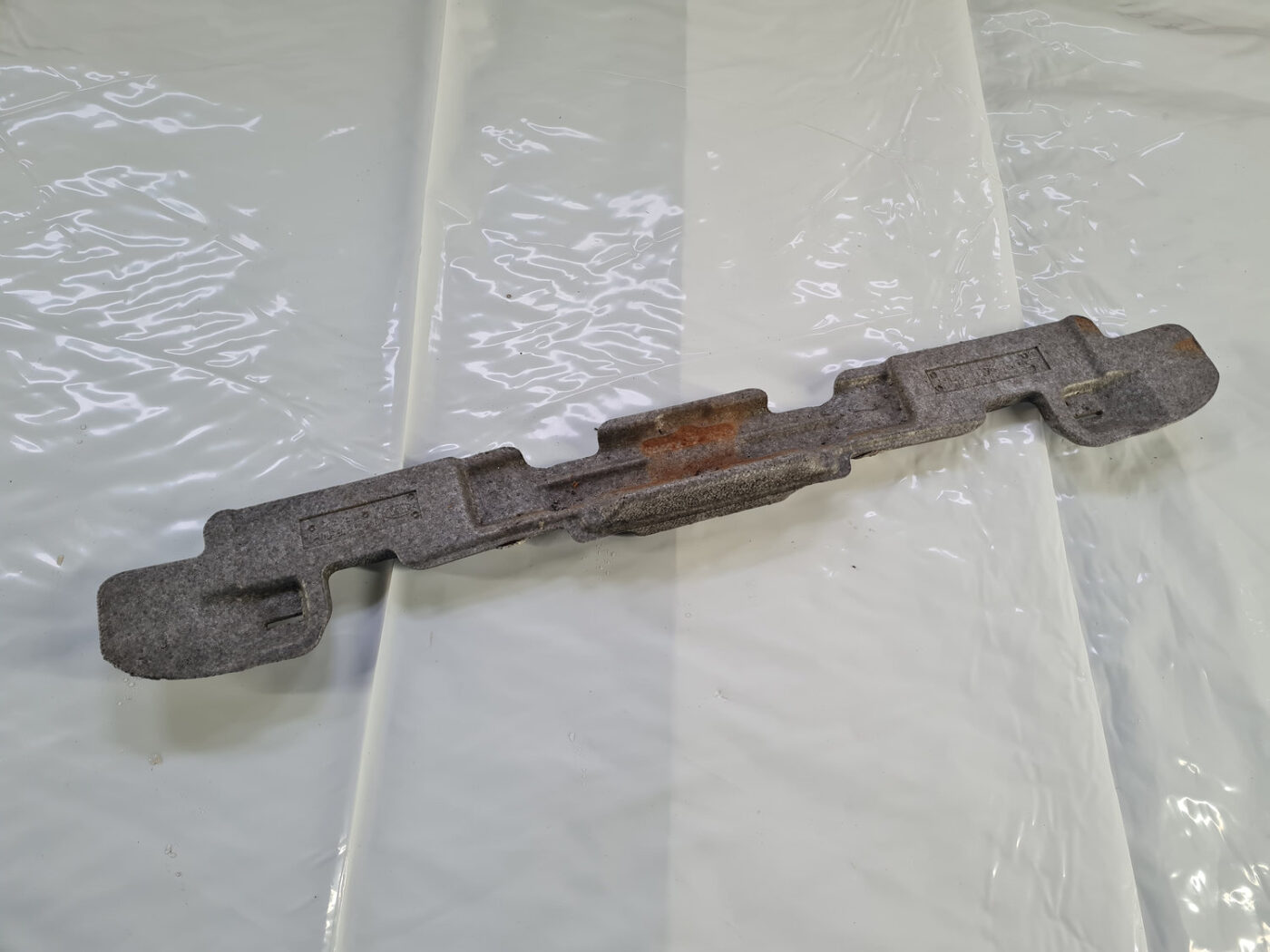 Bufera putuplasts priekš KIA SORENTO 2002-2009 865213E500 4 Bufera putuplasts priekš KIA SORENTO 2002-2009 865213E500