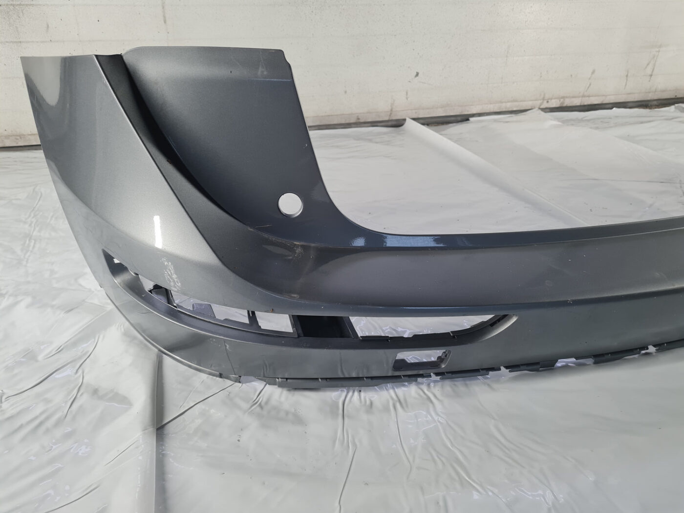 Aizmugures buferis priekš Audi Q5 2008-2017 8R0807511 26 Aizmugures buferis priekš Audi Q5 2008-2017 8R0807511