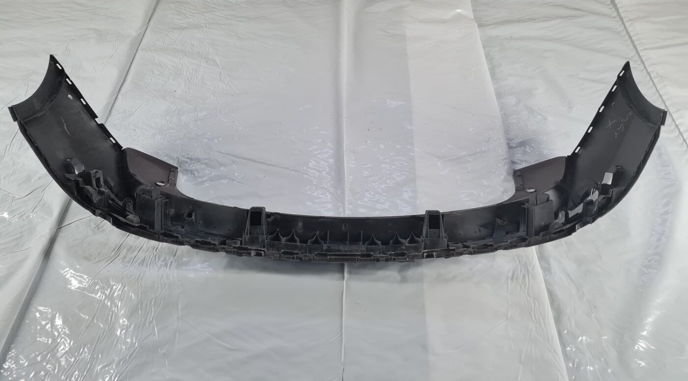 Aizmugures buferis priekš Audi Q5 2008-2017 8R0807511 15 Aizmugures buferis priekš Audi Q5 2008-2017 8R0807511