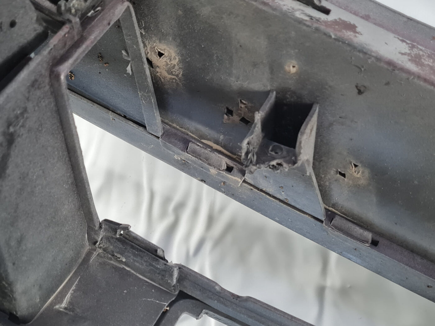 Aizmugures buferis priekš Audi Q5 2008-2017 8R0807511 5 Aizmugures buferis priekš Audi Q5 2008-2017 8R0807511