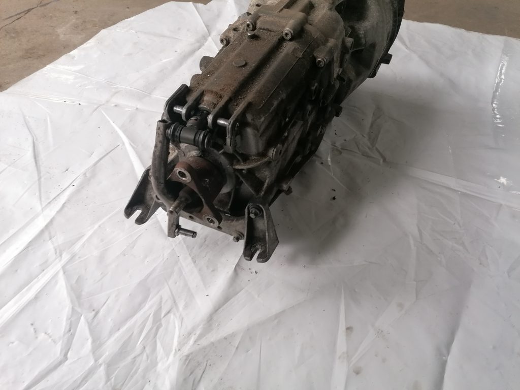 Mehāniska pārnesumkārba priekš BMW 320D E46 2004 TOURING