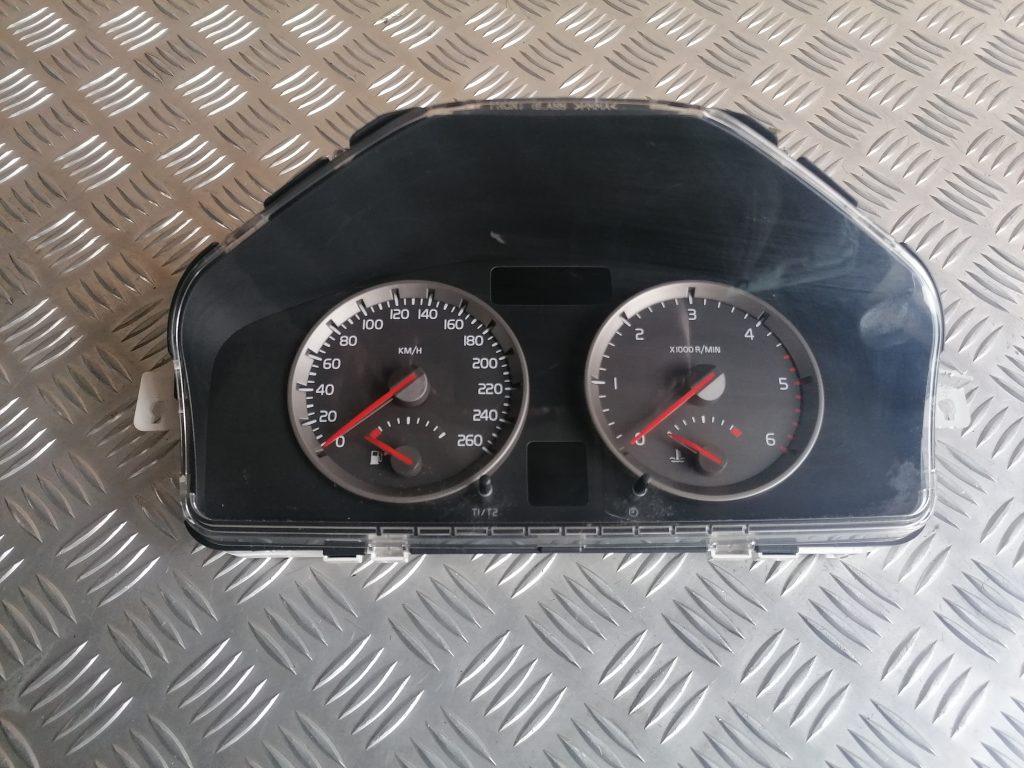 Spidometrs priekš VOLVO C30 2008 TURQUOISE