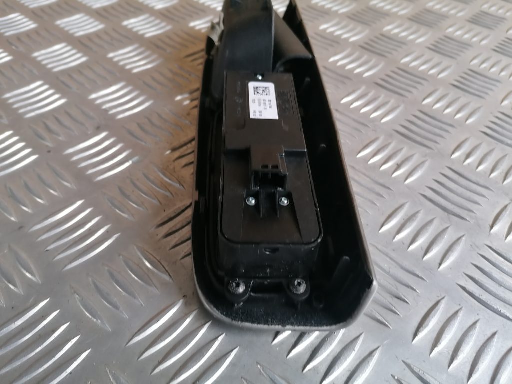 Šofera durvju slēdža pogas priekš VOLVO C30 2008 TURQUOISE