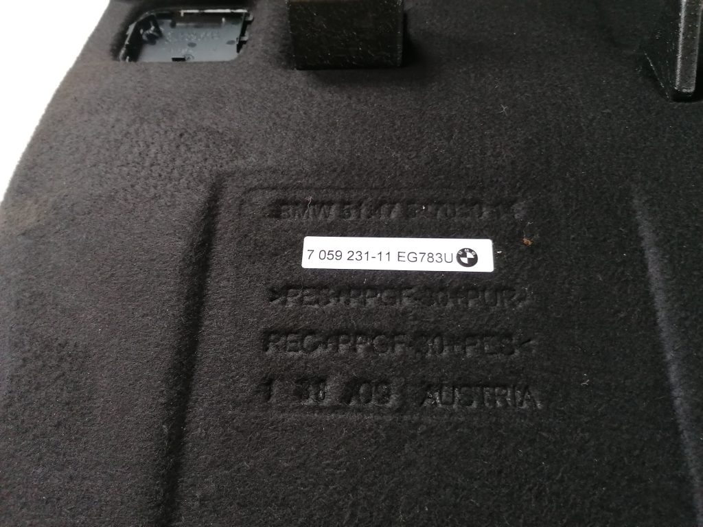 Bagāžnieka grīda priekš BMW 1 E87 2009 WHITE 5 Bagāžnieka grīda priekš BMW 1 E87 2009 WHITE