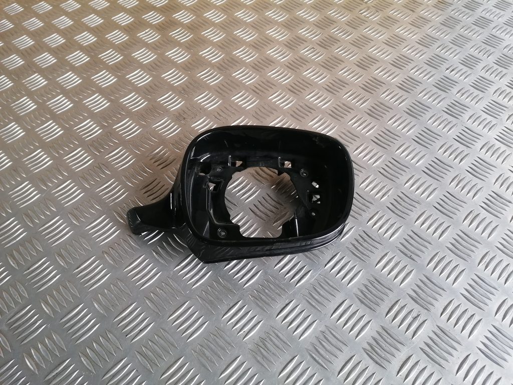 Ārēja spoguļa vāks priekš NEW AND USED CAR SPARE PARTS 1 Ārēja spoguļa vāks priekš NEW AND USED CAR SPARE PARTS