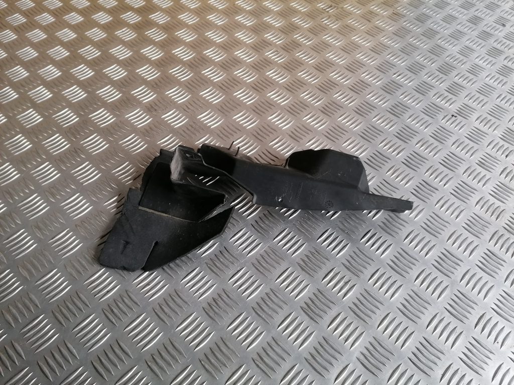 Ieplūdes gaisa deflektors, pa labi priekš NISSAN PATHFINDER 2006 2 Ieplūdes gaisa deflektors, pa labi priekš NISSAN PATHFINDER 2006