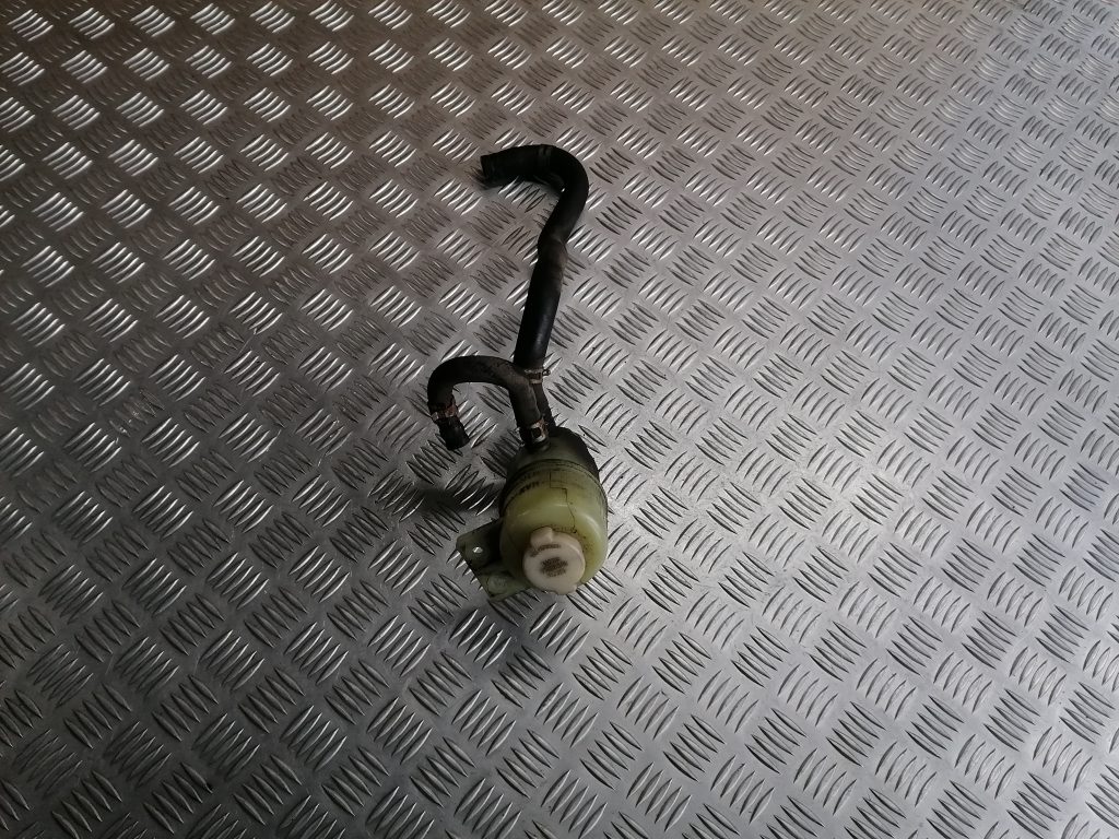 Stūres pastiprinātāja tvertne priekš CITROEN C-CROSSER 2009 2 Stūres pastiprinātāja tvertne priekš CITROEN C-CROSSER 2009