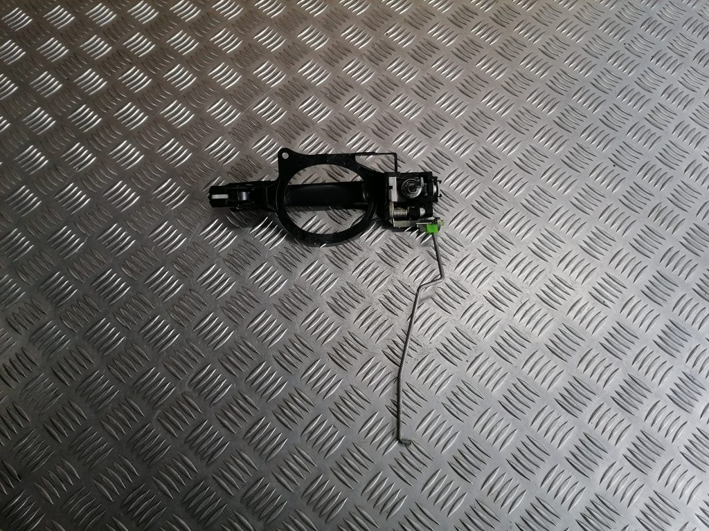 Priekšējāis kreisais durvju rokturis priekš CITROEN C-CROSSER 2009