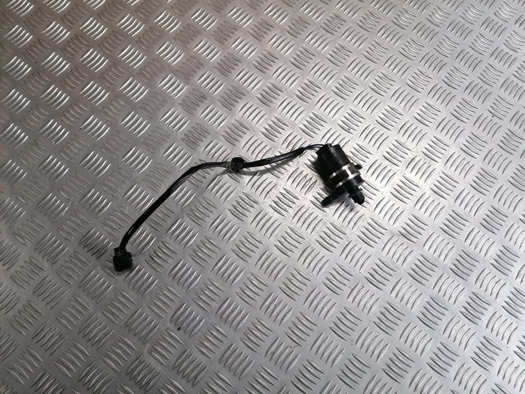 Mazgātāja šķidruma sūknis priekš CITROEN C-CROSSER 2009 2 Mazgātāja šķidruma sūknis priekš CITROEN C-CROSSER 2009