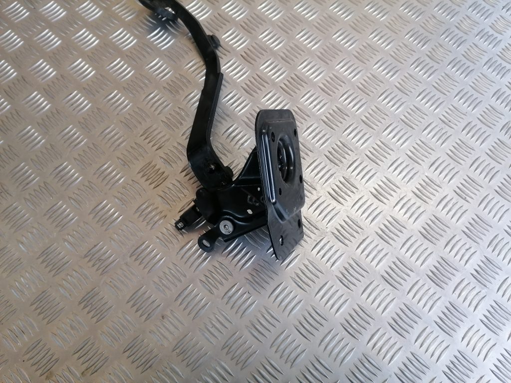 Sajūga pedālis priekš CITROEN C-CROSSER 2009