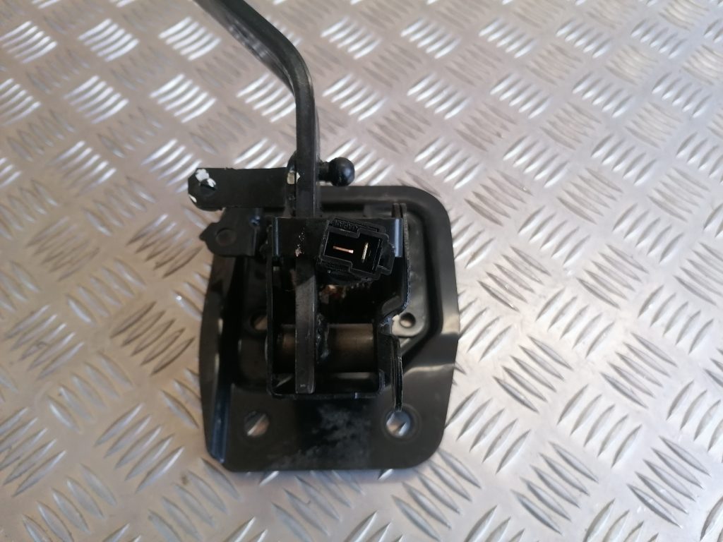 Sajūga pedālis priekš CITROEN C-CROSSER 2009