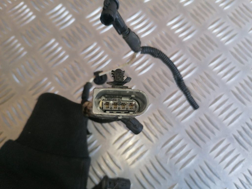 Kvēlsveču vadi priekš CITROEN C-CROSSER 2009 2 Kvēlsveču vadi priekš CITROEN C-CROSSER 2009