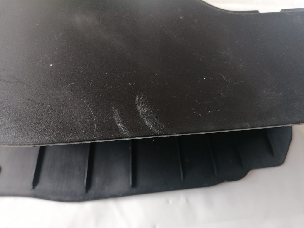 Centrālās konsoles apdares lielākā daļa priekš CITROEN C-CROSSER 2009