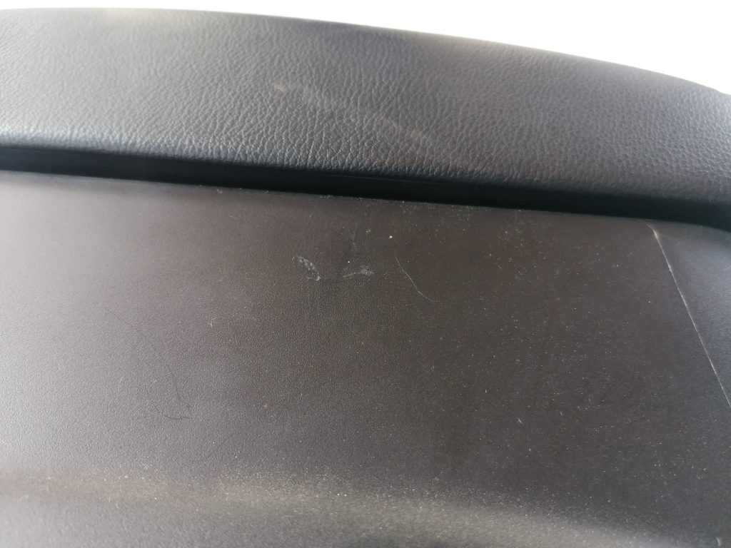 Centrālās konsoles apdares lielākā daļa priekš CITROEN C-CROSSER 2009