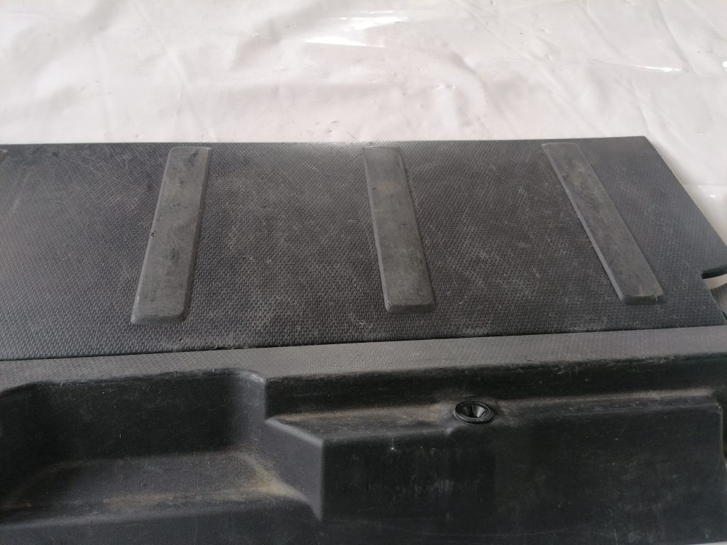 Bagāžnieka grīda priekš CITROEN C-CROSSER 2009 4 Bagāžnieka grīda priekš CITROEN C-CROSSER 2009