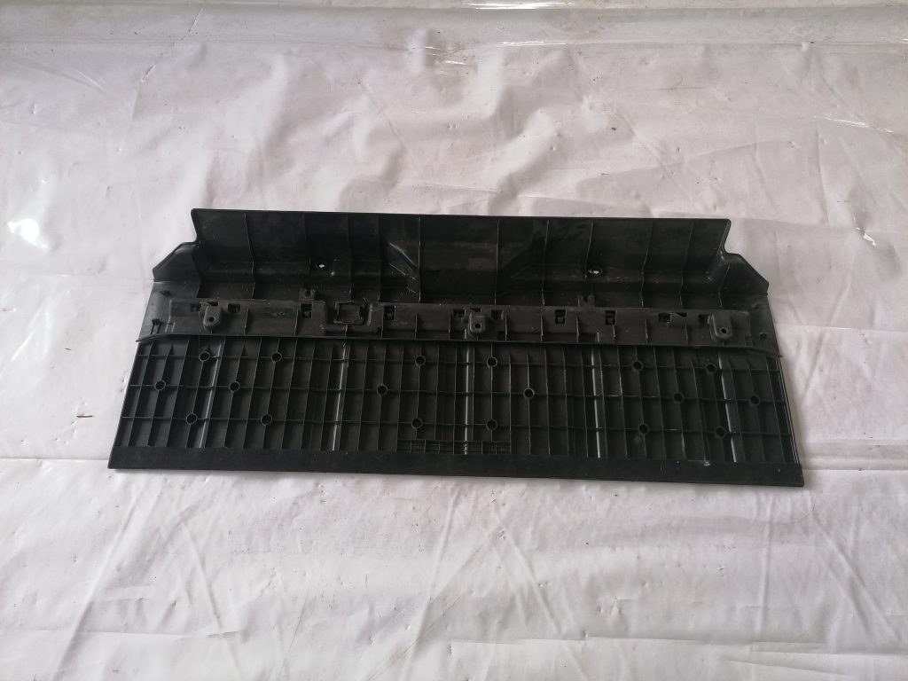 Bagāžnieka grīda priekš CITROEN C-CROSSER 2009 2 Bagāžnieka grīda priekš CITROEN C-CROSSER 2009