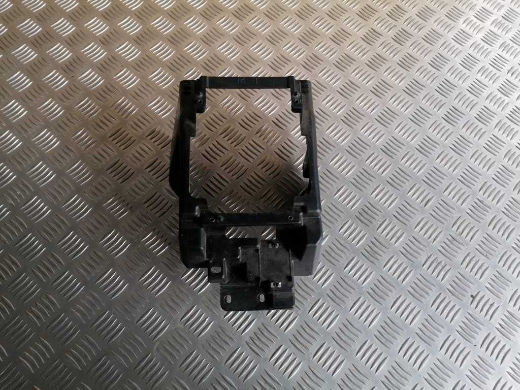 Centrālās konsoles iekšējā plastmasa priekš CITROEN C-CROSSER 2009