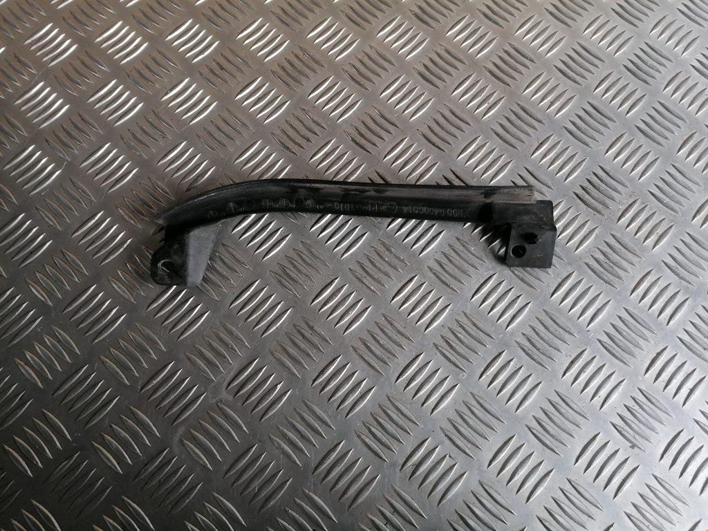 Priekšējā spārna un bufera stiprinājums priekš CITROEN C-CROSSER 2009