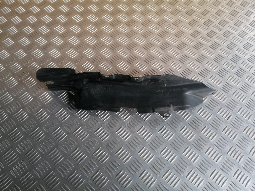 Priekšējā spārna un bufera stiprinājums priekš CITROEN C-CROSSER 2009 2 Priekšējā spārna un bufera stiprinājums priekš CITROEN C-CROSSER 2009