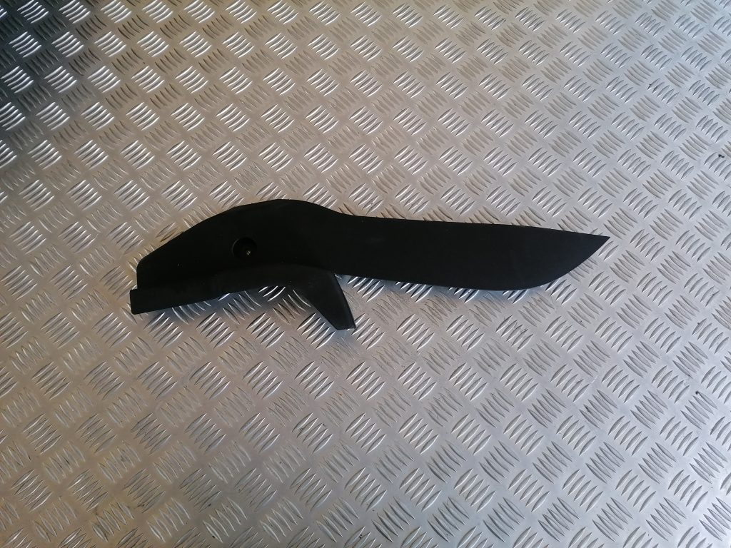 Centrālās konsoles (apdares) sānu panelis priekš CITROEN C-CROSSER 2009 1 Centrālās konsoles (apdares) sānu panelis priekš CITROEN C-CROSSER 2009