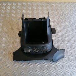 Centrālās konsoles (apdares) vidēja daļa priekš CITROEN C-CROSSER 2009